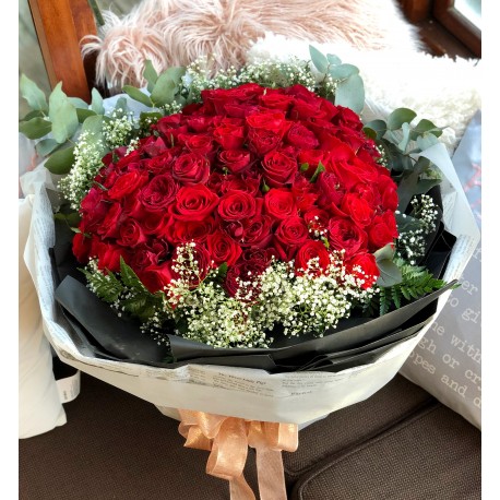 99 Grand Red Roses