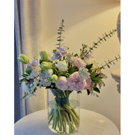 🌸 “Blushing Grace” Posy in Glass